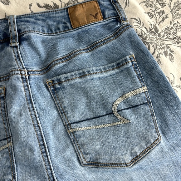 🦅American Eagle Outfitters Denim Jegging | Size 4 - Picture 8 of 9